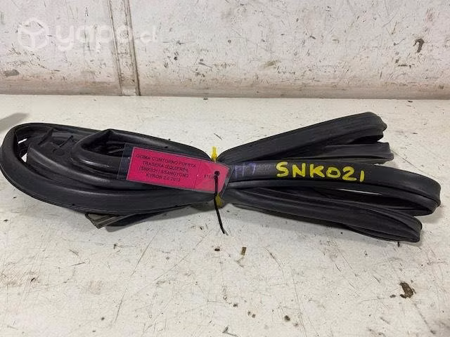 Goma contorno puerta trasera izquierda (SNK021) Ss