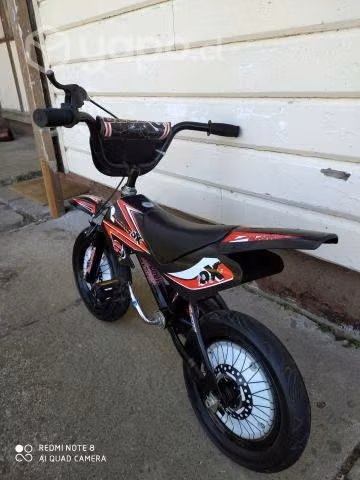 Hermosa bicicleta Moto