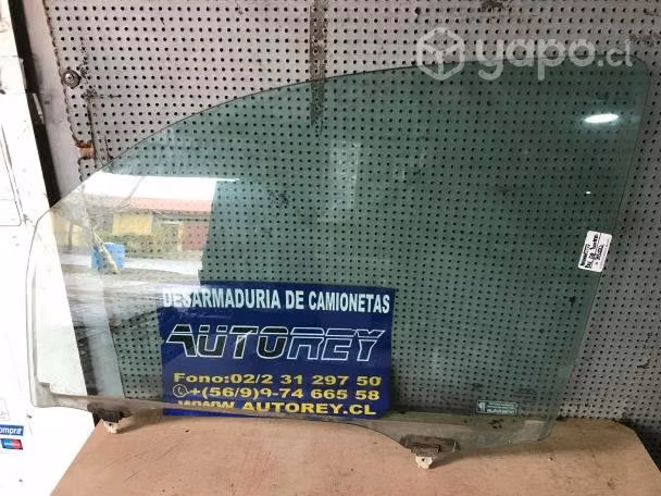 Vidrio puerta delantera izquierToyota Tundra 2015