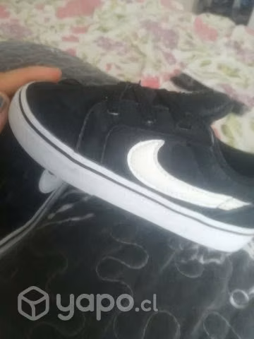 Zapatilla de niño
