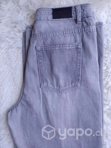 Jeans wide leg marca Alaniz.