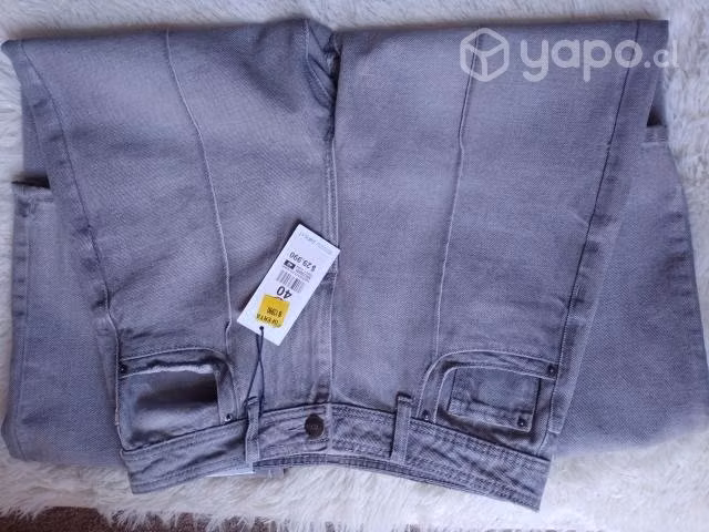 Jeans wide leg marca Alaniz.