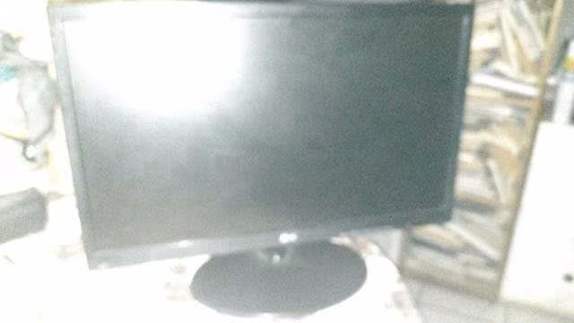 Pantalla de pc LG 22 pulgadas - Imagen 2