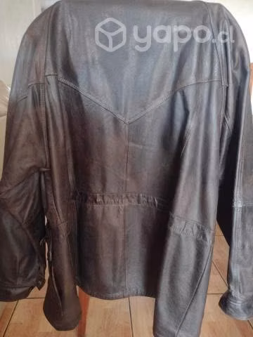 Chaquetón de cuero café talla XL