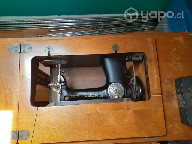 Máquina de Coser Antigua