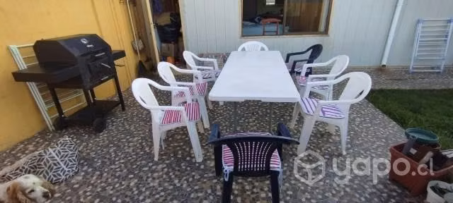 Juego mesa plegable + 10 sillas + parrilla mr Beef