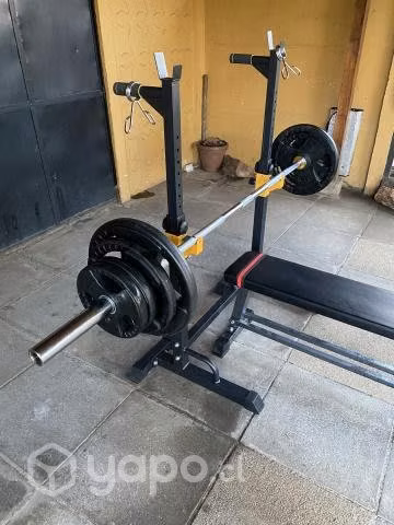 Press de banca+ rack de sentadilla+100kg