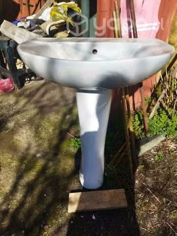Lavamano con pedestal