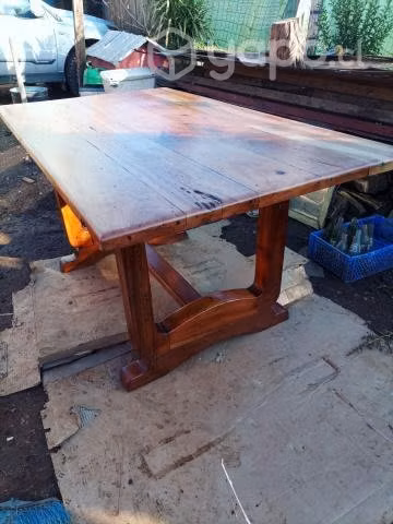 Mesa de madera sólida nativa