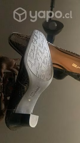 Zapato charol nuevo sin uso
