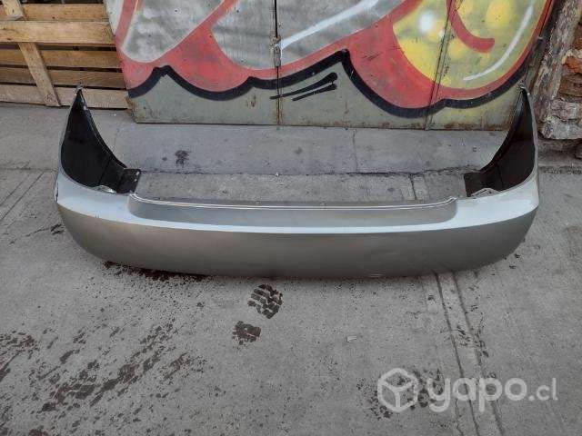 Parachoque trasero Nissan Sentra 2003-2006 - Imagen 3