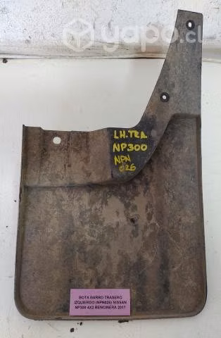 Bota Barro Trasero Izquierdo (NPN026) Nissan NP300