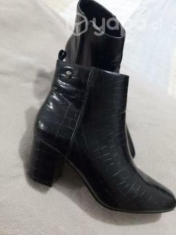 Botas negras talla 39 - Imagen 2