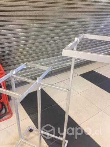 Exhibidor de ropa