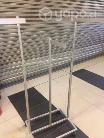 Exhibidor de ropa