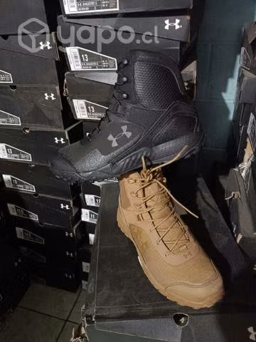 Bota táctica under armour
