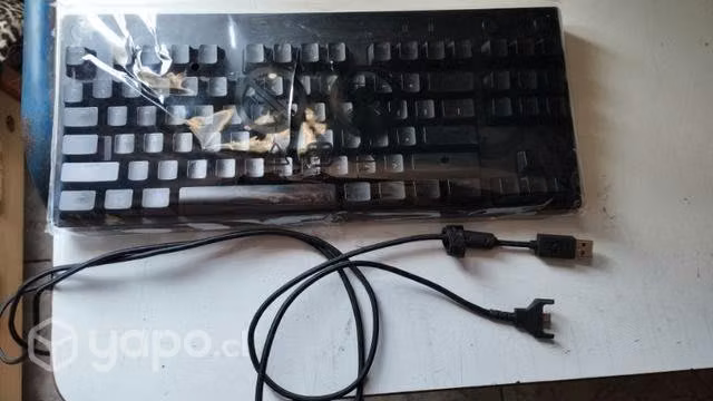 Teclado Logitech G Pro QWERTY GX gaming
