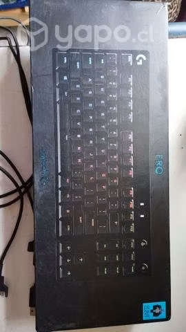 Teclado Logitech G Pro QWERTY GX gaming