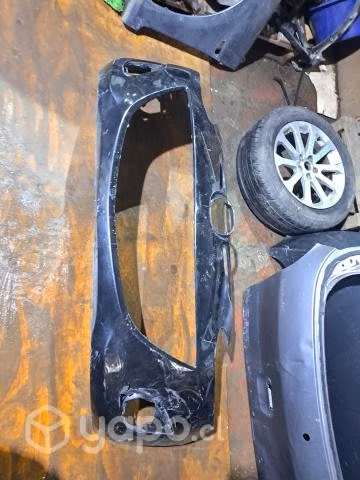 Mazda 2 2012 parachoque delantero