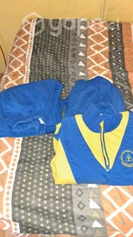 Uniforme colegio Los Acacios