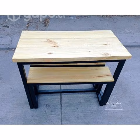 Mesa de comedor y banquetas