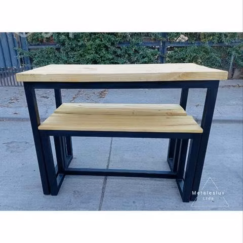 Mesa de comedor y banquetas