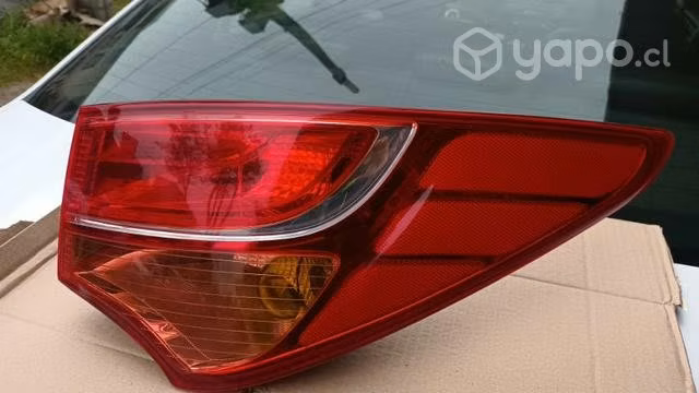 Foco derecho Hyundai santa fe 2013-2016