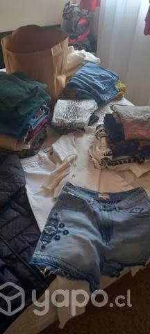 Lote de ropa de marca