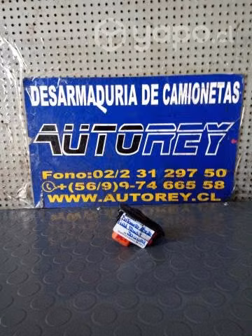 Boton alza vidrio delantero derecho Ford Transit 2