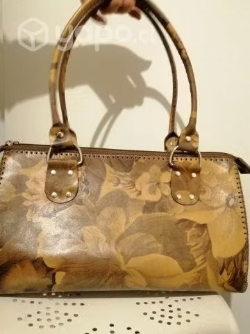 Cartera café