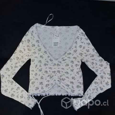 Top H&M de flores