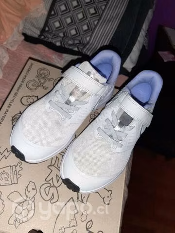 Zapatilla NIKE NUEVAS STAR RUNNER N ° 32 - Imagen 2