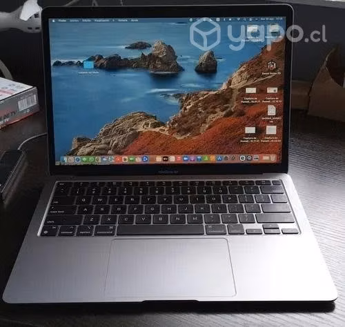 Apple Macbook Air - Plata M1