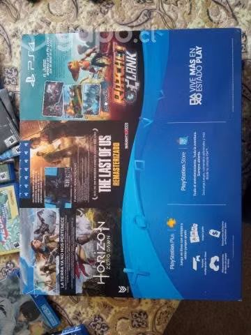 PS4 Slim + 10 Juegos