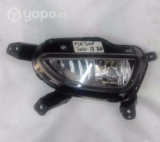 Neblinero derecho Hyundai Tucson año 2016 diecioch
