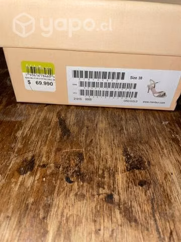 Sandalia dorada tacones - Imagen 3