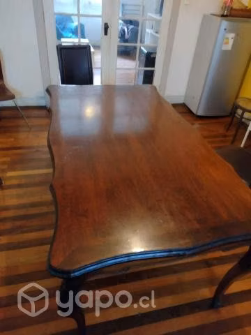 Mesa Comedor Chippendale buen estado