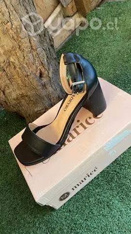 Sandalias nuevas