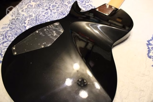 Guitarra eléctrica LTD