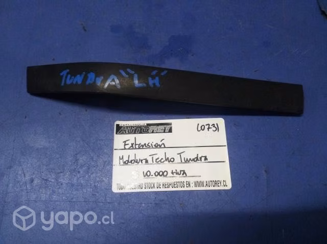 Terminacion moldura techo izquierda Toyota Tundra