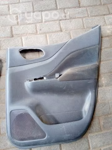 Tapiz puerta trasera derecha Np300