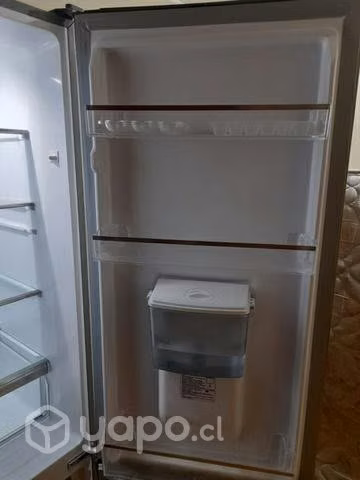 Refrigerador Midea 262 lts (3 meses de uso)
