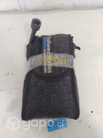 Extintor Con Bolso (MNP091) Mahindra Pik Up 2.2 20