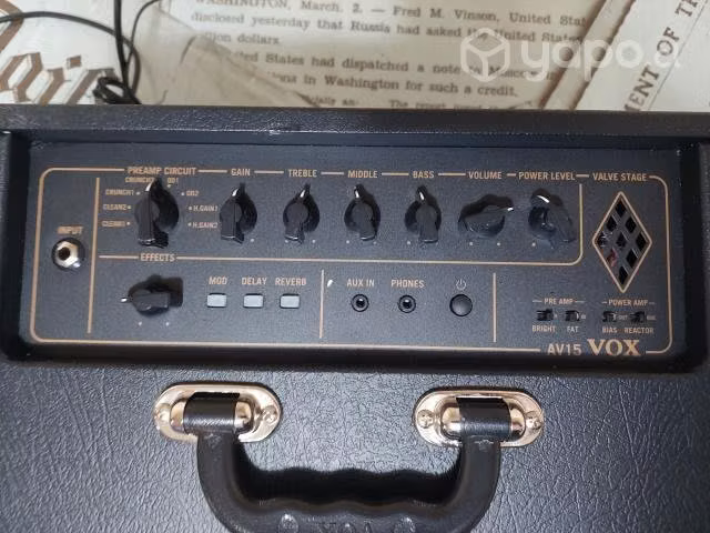 amplificador "VOX AV15"