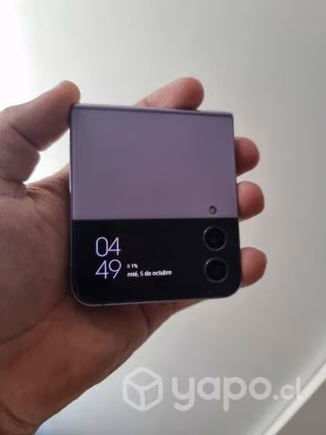 Galaxy Z flip 4