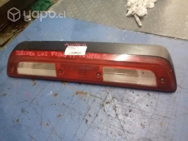 Tercera luz freno Toyota Tundra 2015