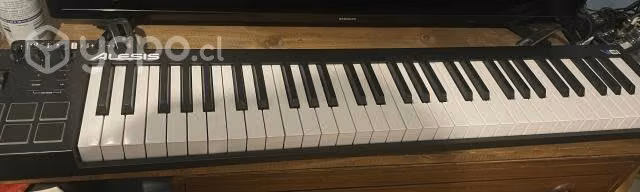Controlador midi Alexis v61