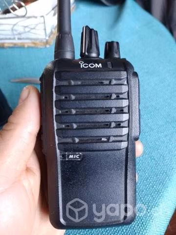 Radio icom par. sin cargador