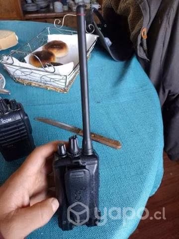 Radio icom par. sin cargador