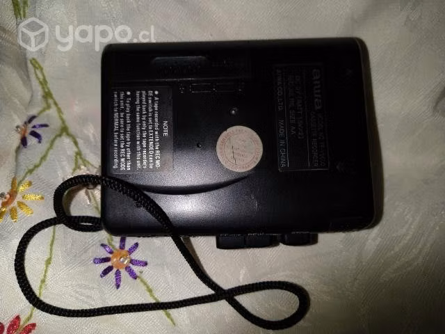 Antigua grabadora reproductora de casettes AIWA